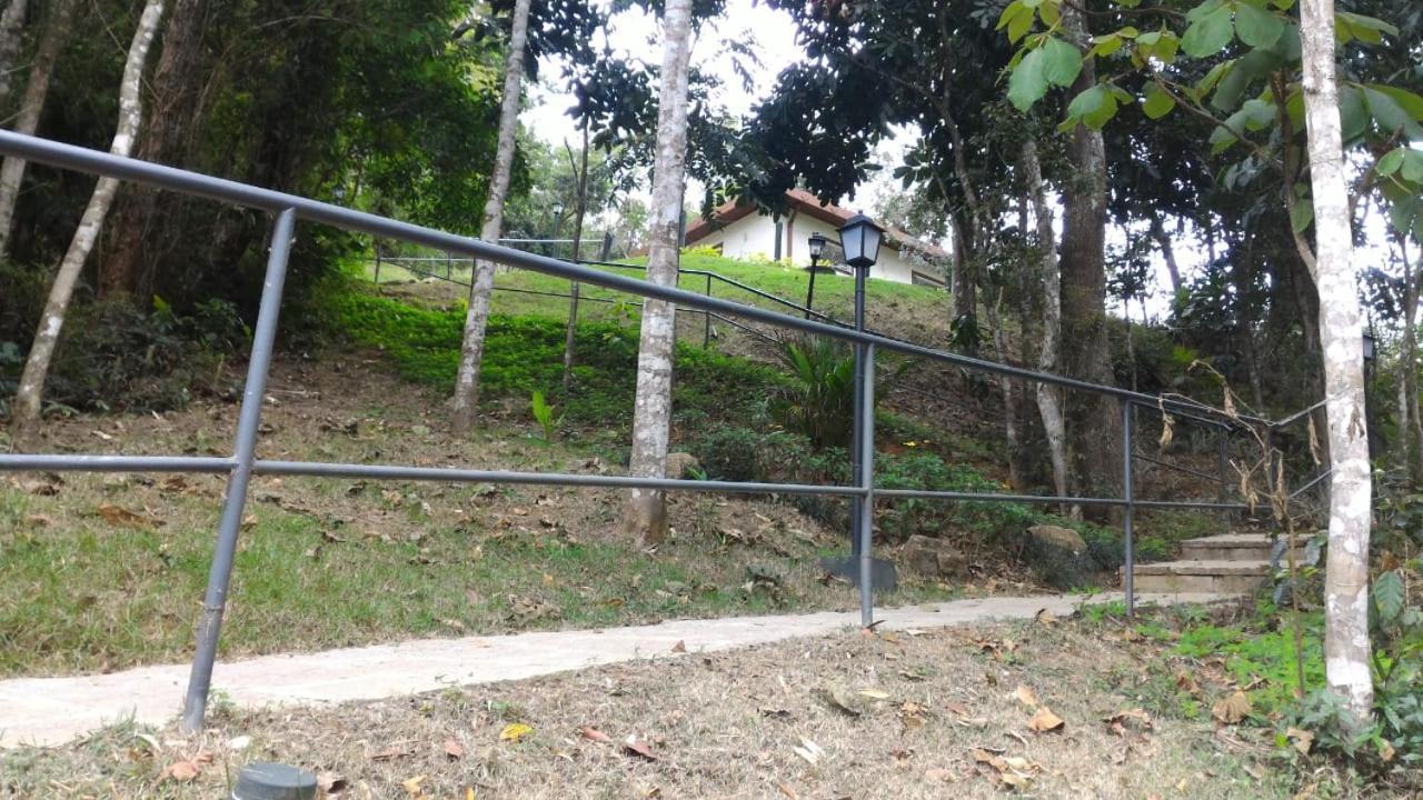 Stúdio Petrópolis, Alameda das Pedras Exterior foto